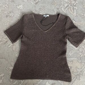 NWT-Short Sleeve V-Neck Stretch Tee